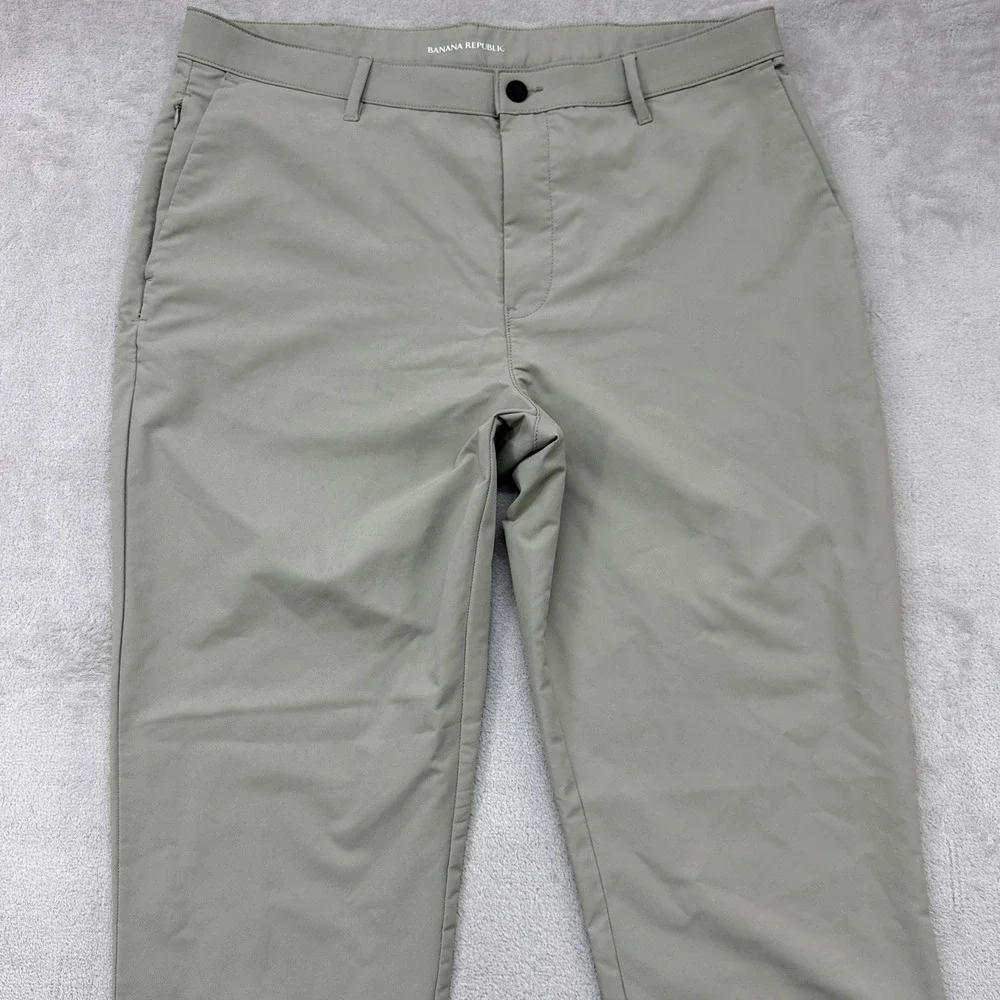 Banana Republic Performance Pants Mens 38x34 Olive Khaki Tech Chinos 1557516